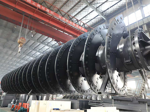 兩臺(tái)直徑2.4m螺旋分級(jí)機(jī)發(fā)貨